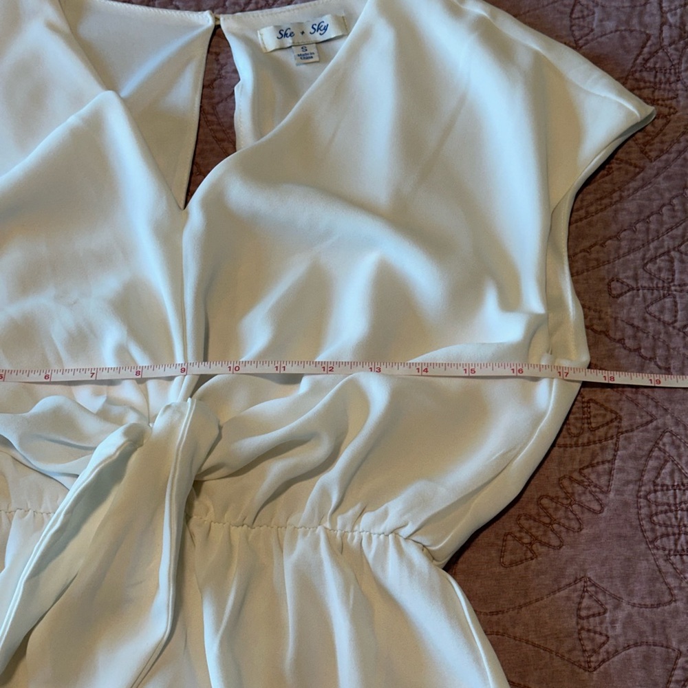 White Romper with Tie Front - Picture 4 of 16